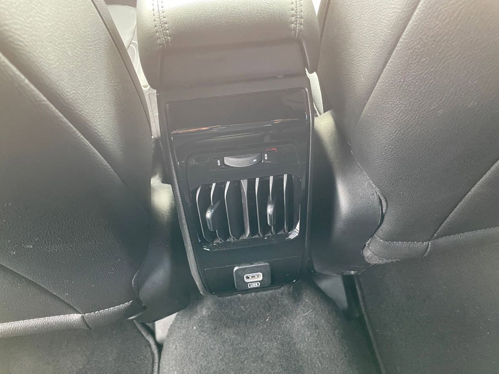 Used 2025 Jeep Compass Limited image 24