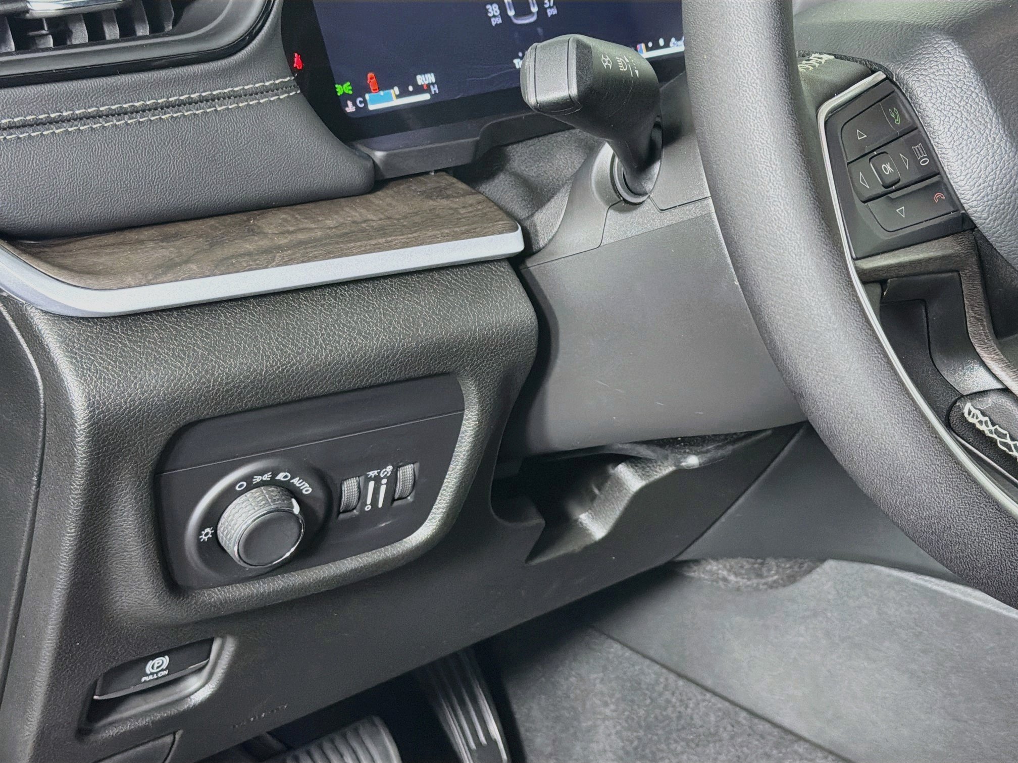 Used 2026 Jeep Grand Cherokee L 2WD image 17
