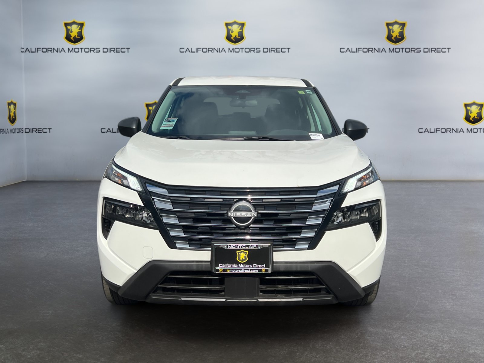 Used 2024 Nissan Rogue S FWD image 8