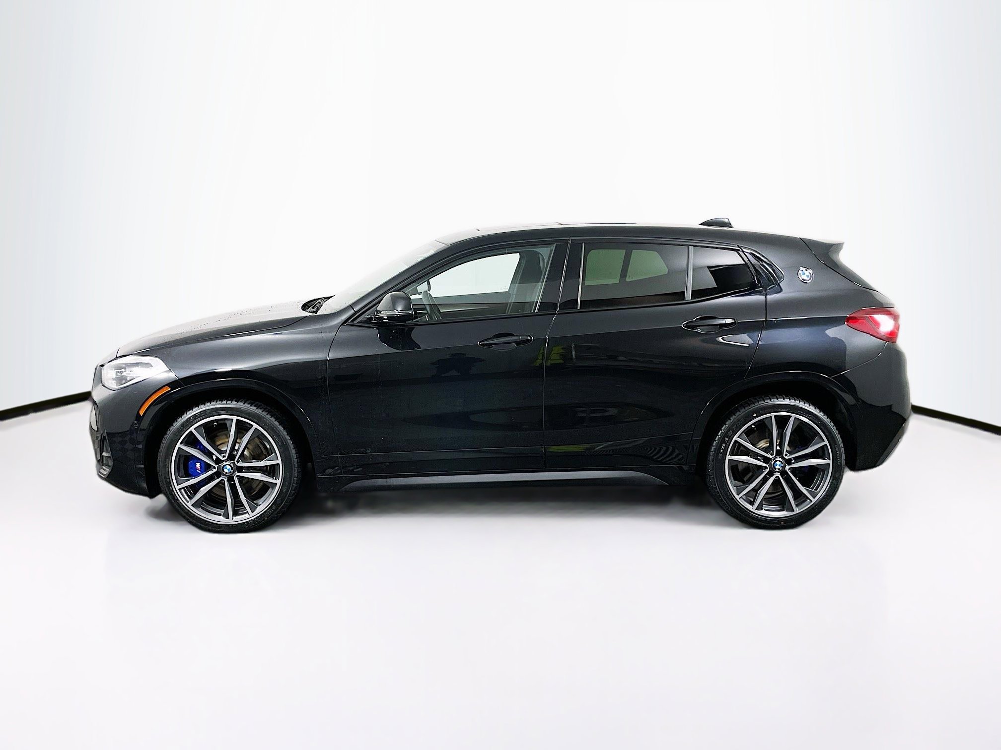 Used 2022 BMW X2 M35i w/ Premium Package image 4