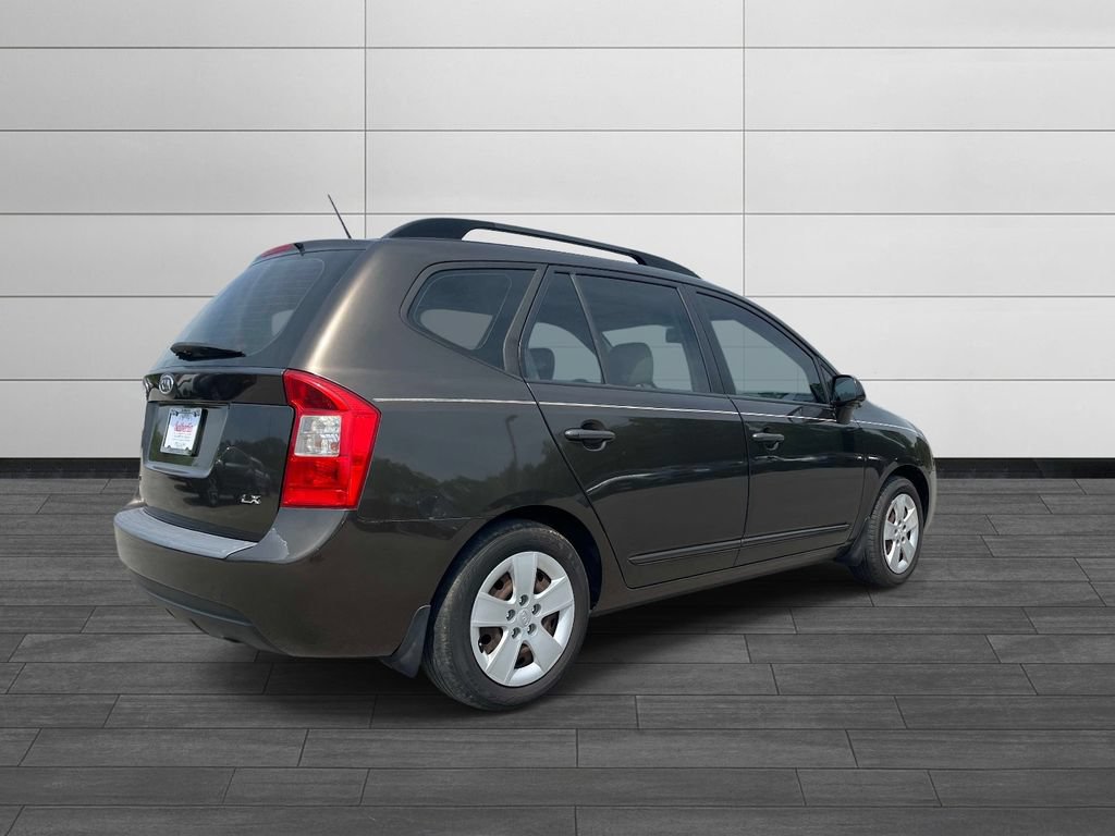 Used 2009 Kia Rondo LX FWD image 3