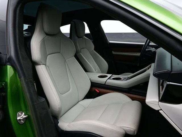 Certified 2022 Porsche Taycan GTS image 18