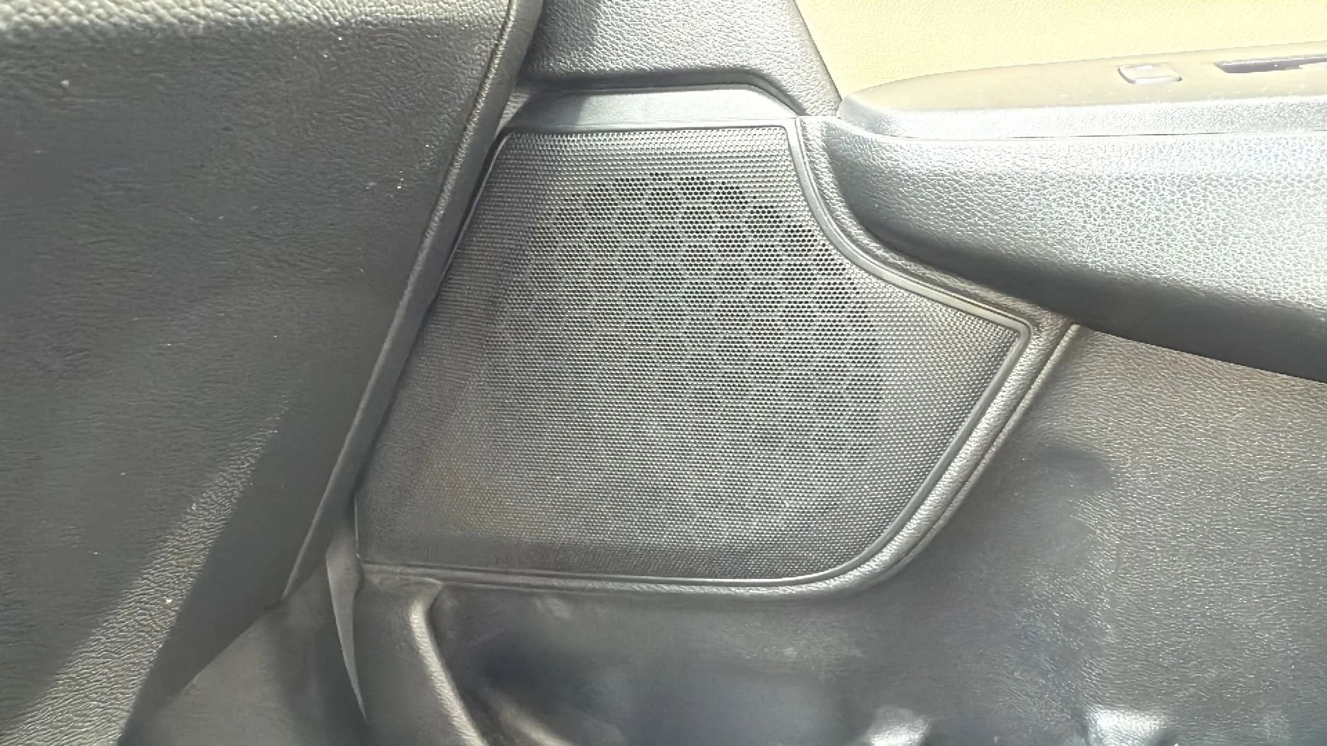 Used 2017 Honda CR-V EX-L image 32