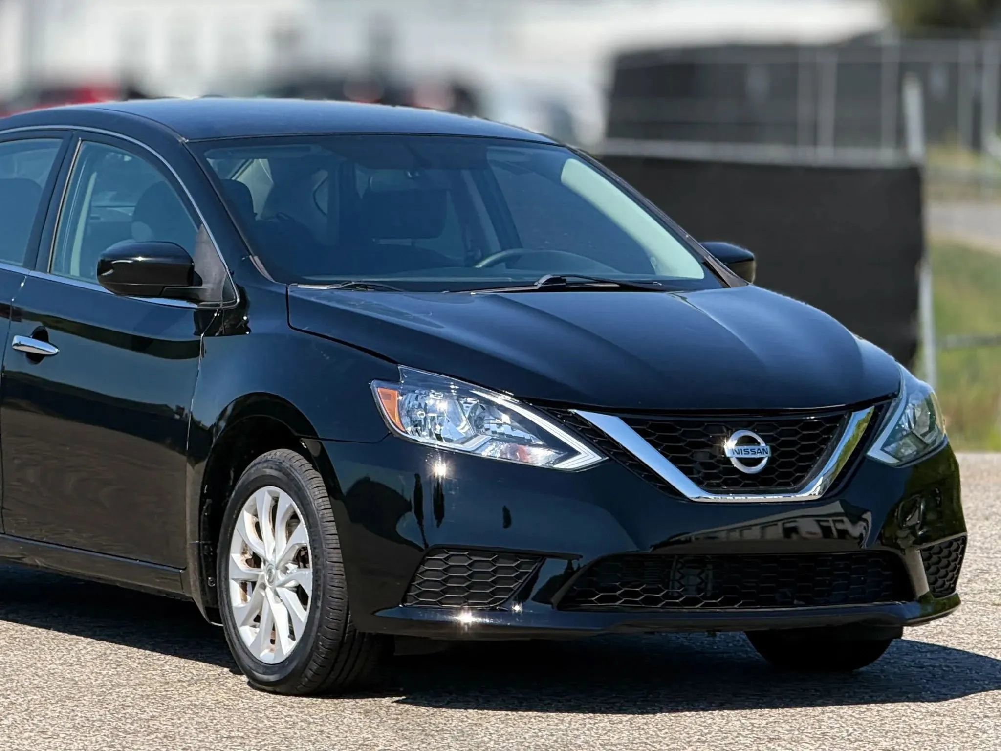Used 2018 Nissan Sentra SV FWD image 15