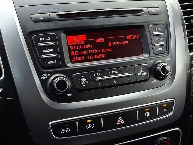 Used 2015 Kia Sorento LX image 17