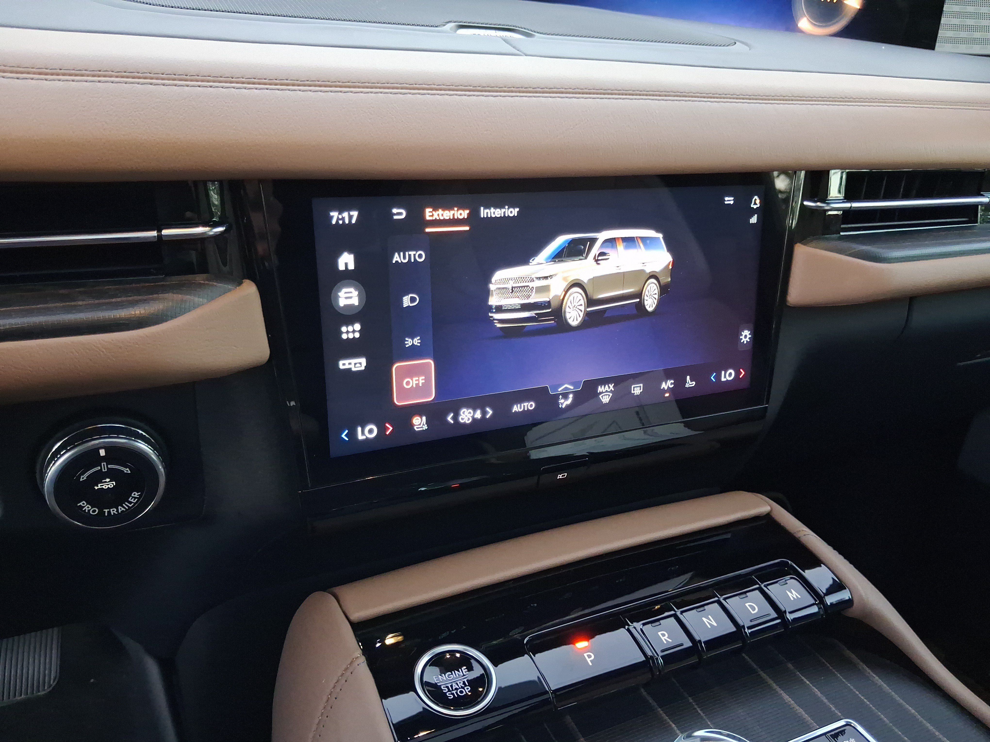 Used 2025 Lincoln Navigator L Black Label AWD/4WD image 17