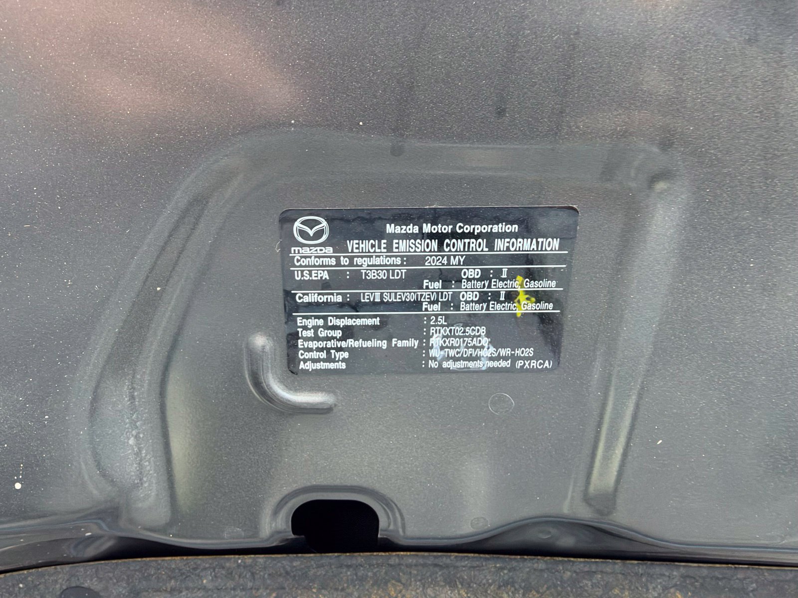Used 2024 MAZDA CX-90 Plug-In Hybrid w/ Preferred AWD/4WD image 6