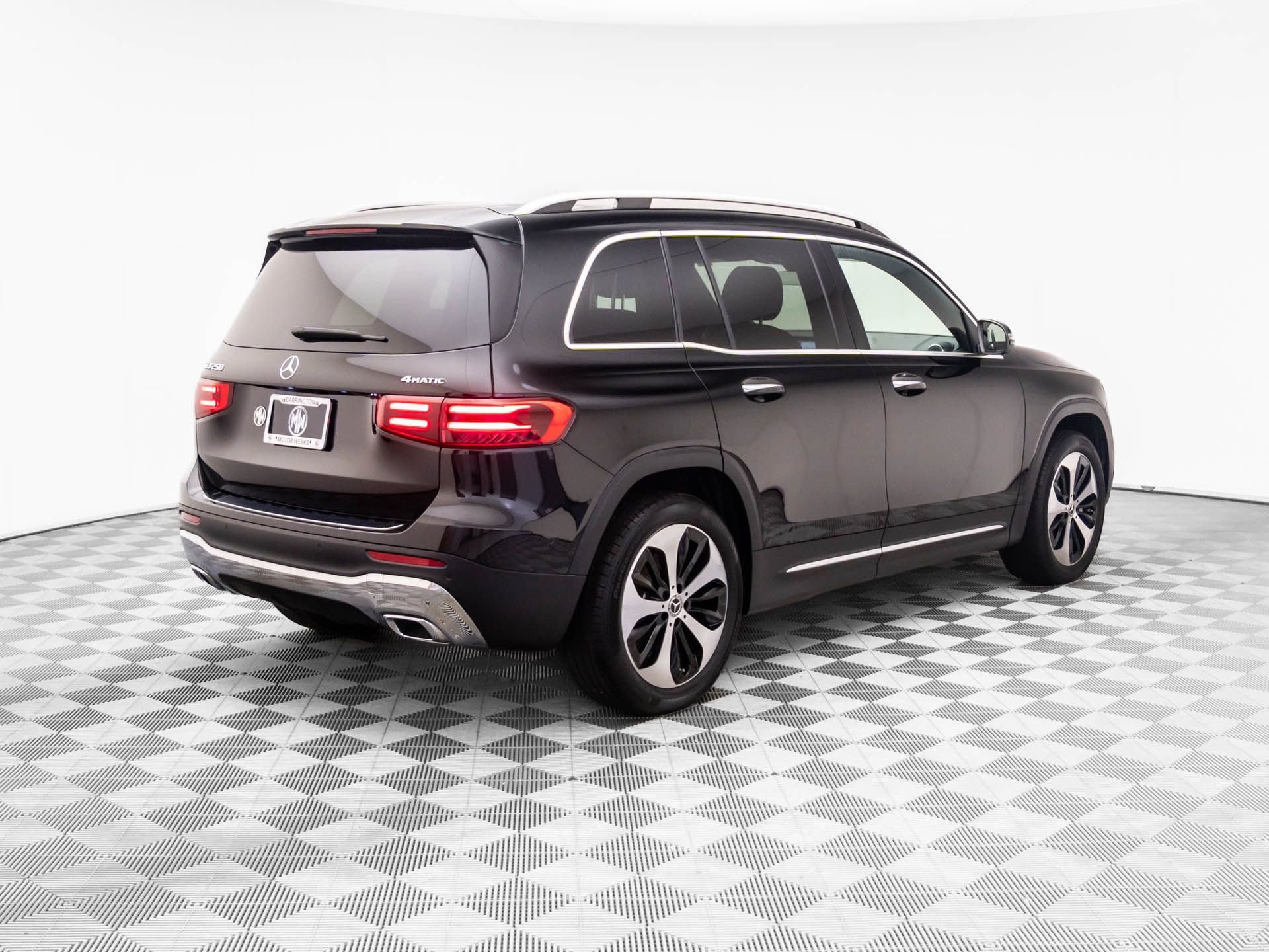 Certified 2024 Mercedes-Benz GLB 250 4MATIC w/ Exclusive Package image 7