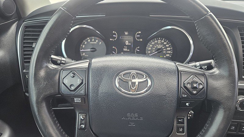 Used 2020 Toyota Sequoia TRD Pro AWD/4WD image 16