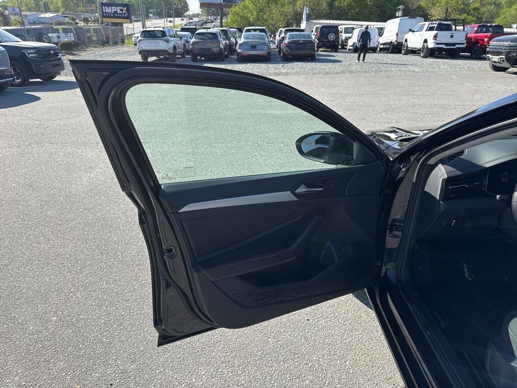 Used 2025 Volkswagen Jetta S FWD image 20