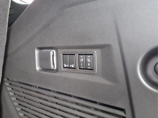 New 2026 Chevrolet Tahoe LT image 21