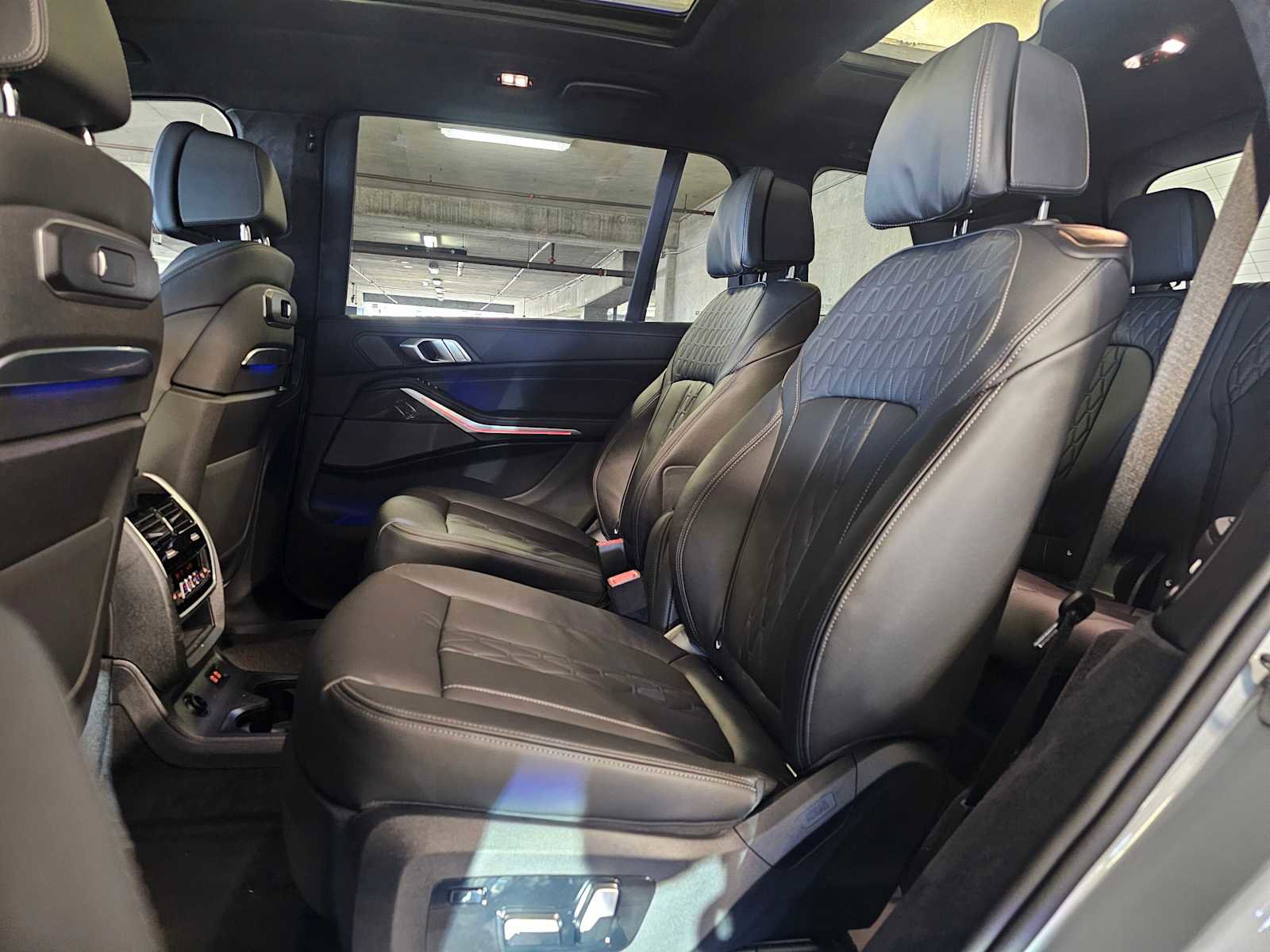 New 2026 BMW X7 M60i image 37