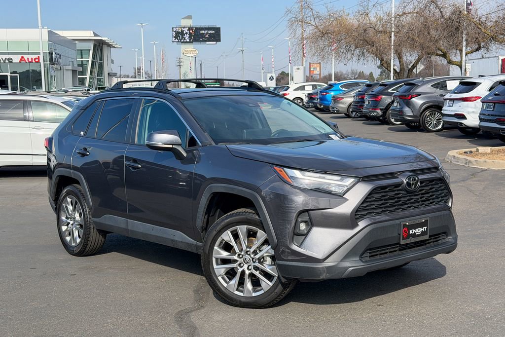 Used 2023 Toyota RAV4 XLE Premium image 2
