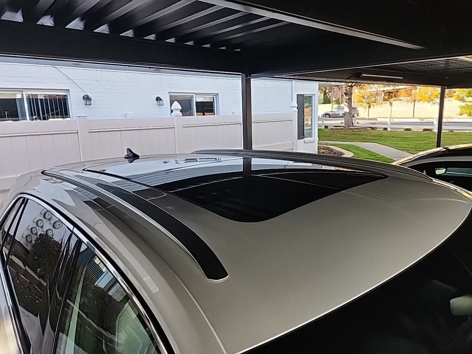 Used 2025 Volkswagen Atlas Cross Sport SEL Premium R-Line image 24