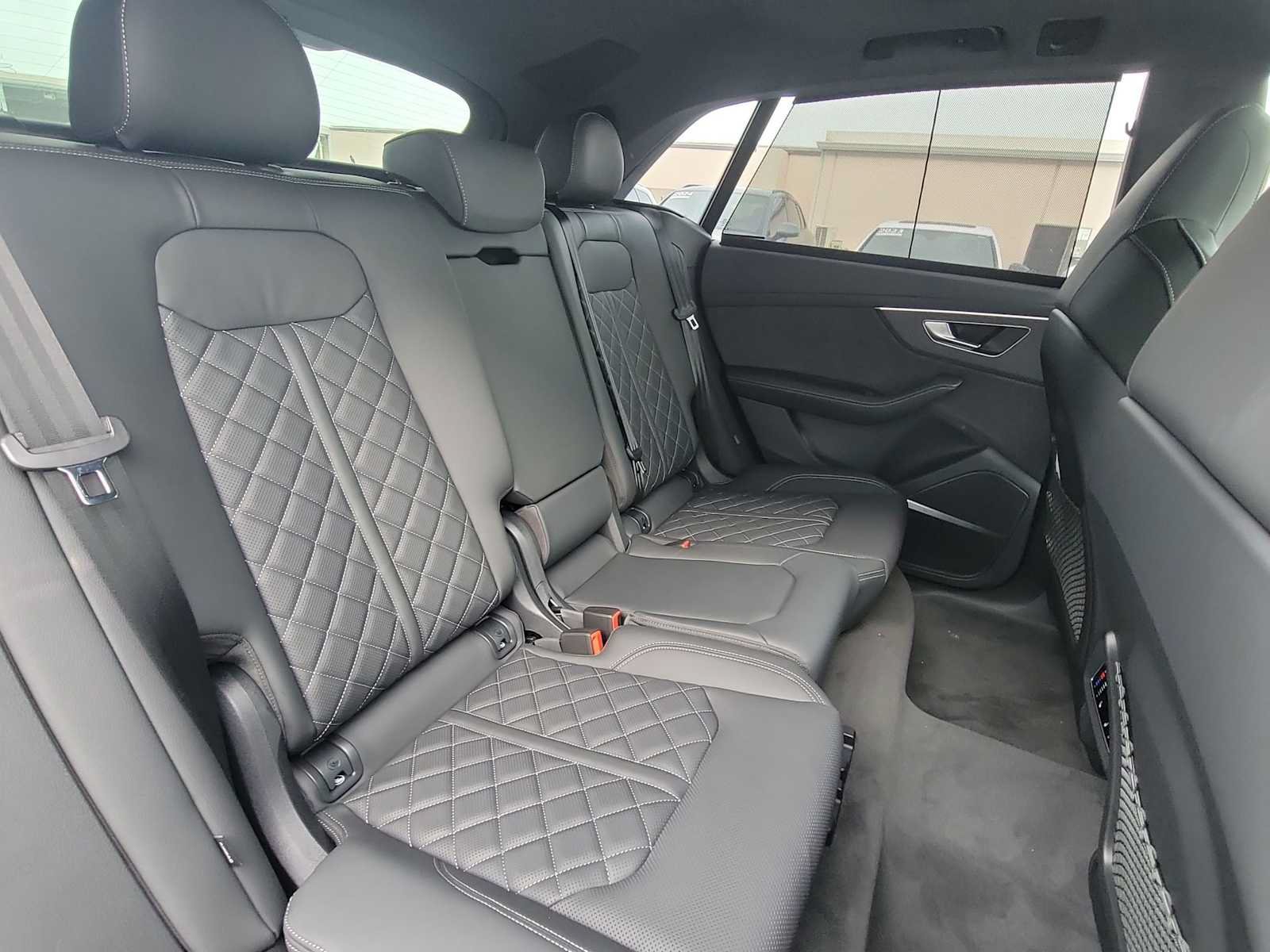 New 2026 Audi SQ8 Prestige AWD/4WD image 20