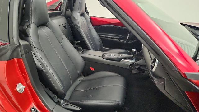 Used 2022 MAZDA MX-5 Miata RF Grand Touring RWD image 21