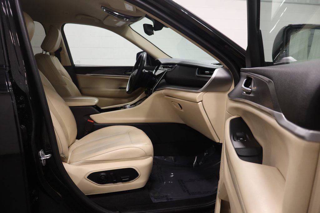 Certified 2022 Jeep Grand Cherokee L Limited image 16
