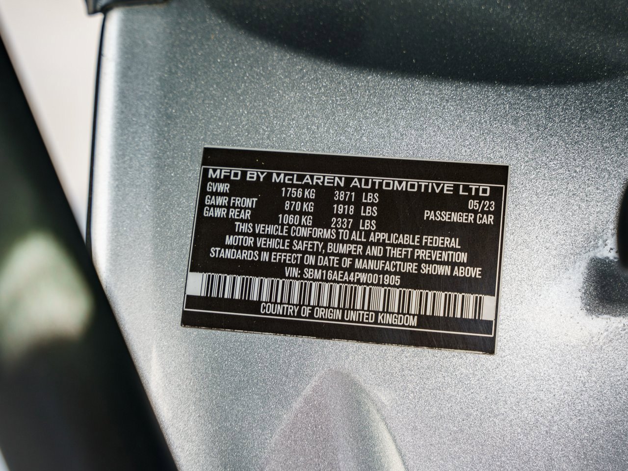 Used 2023 McLaren Artura image 27