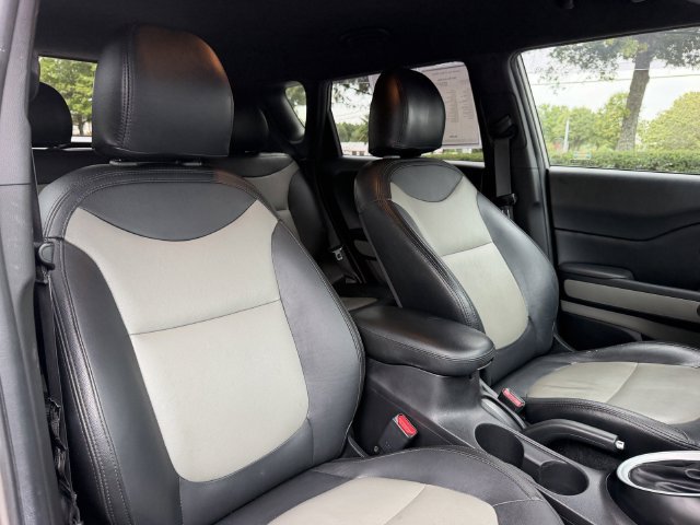 Used 2015 Kia Soul FWD image 34