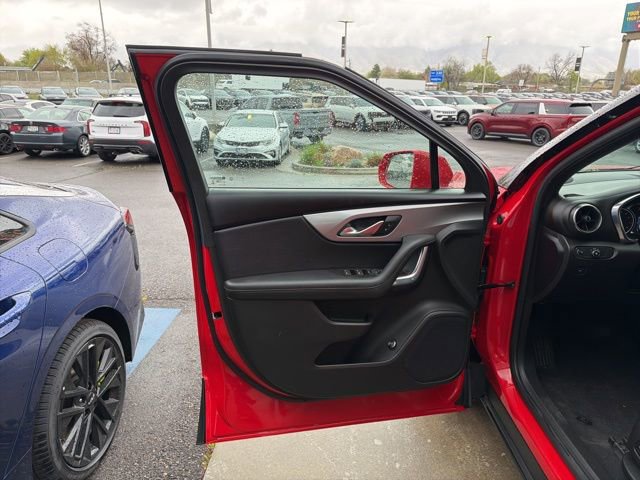 Used 2019 Chevrolet Blazer LT w/ Sun and Wheels Package image 10