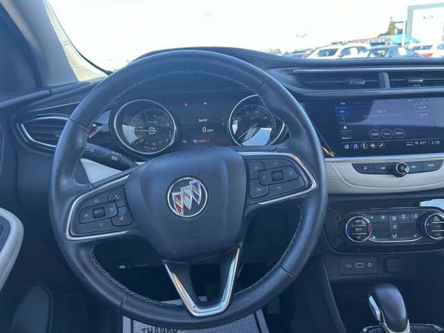 Used 2022 Buick Encore GX Essence w/ Experience Buick Package FWD image 11
