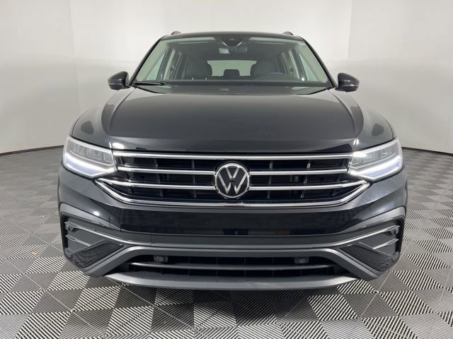 Used 2024 Volkswagen Tiguan S image 3