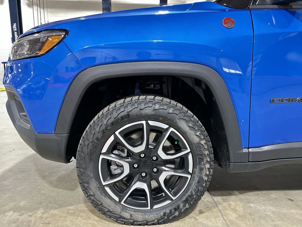 Used 2024 Jeep Compass Trailhawk image 18