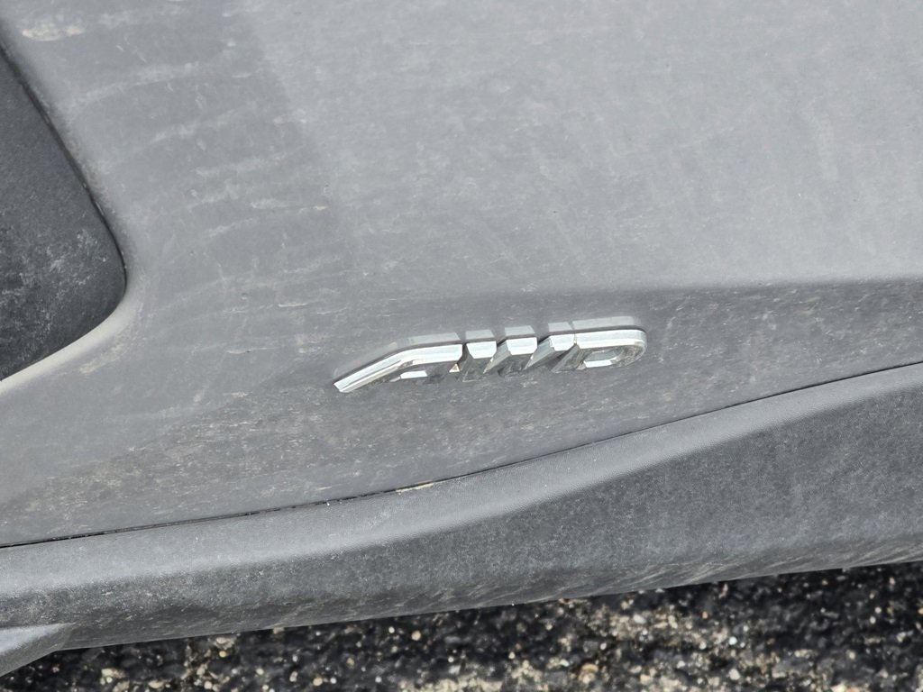 Used 2021 Toyota RAV4 LE image 10