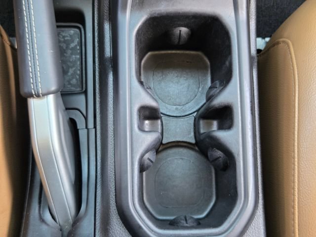 Used 2022 Jeep Wrangler Unlimited Sahara AWD/4WD image 16