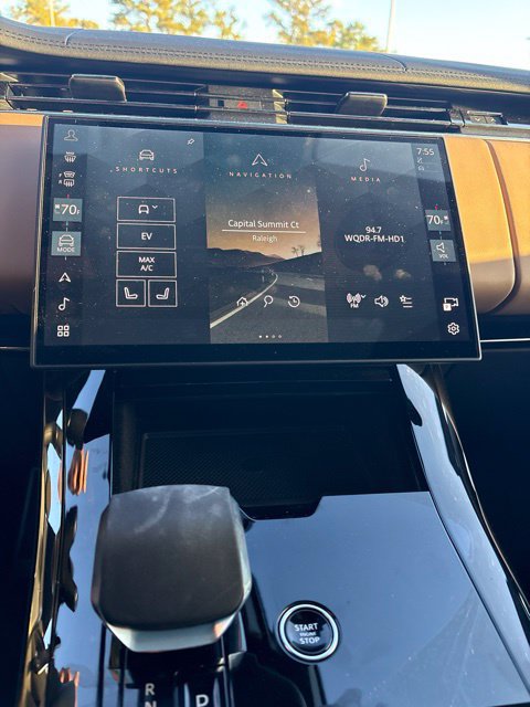 Certified 2025 Land Rover Range Rover Sport Dynamic SE AWD/4WD image 10