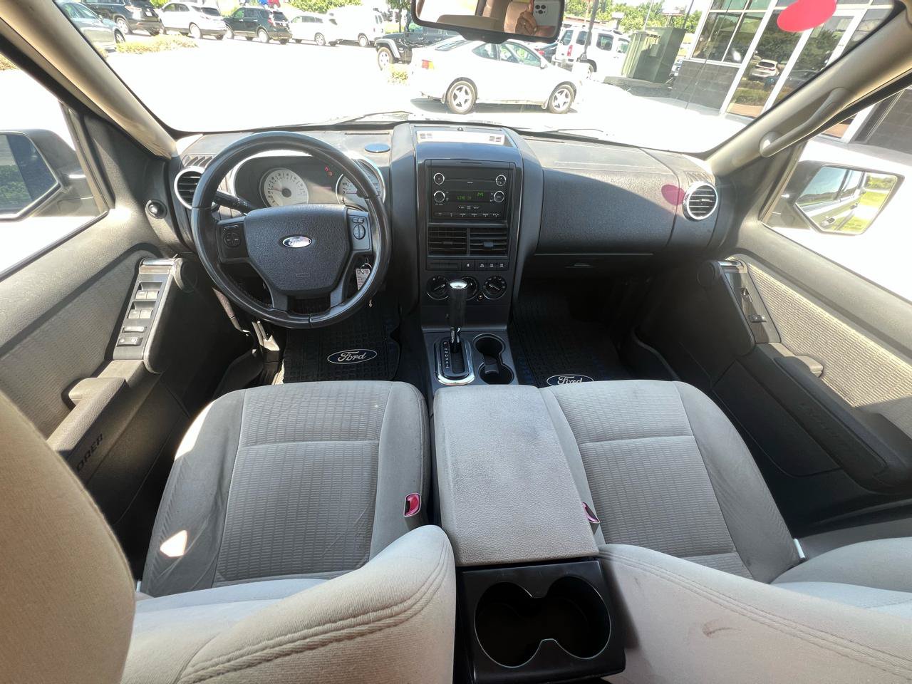 Used 2008 Ford Explorer Sport Trac XLT AWD/4WD image 12