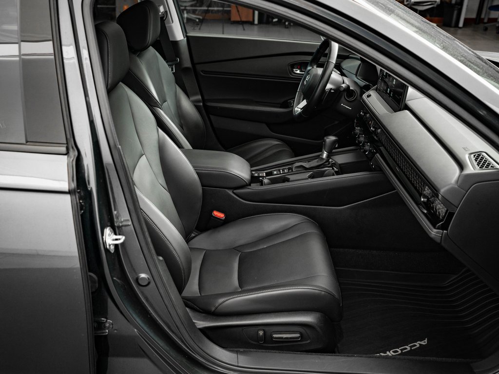 Used 2023 Honda Accord Touring image 24
