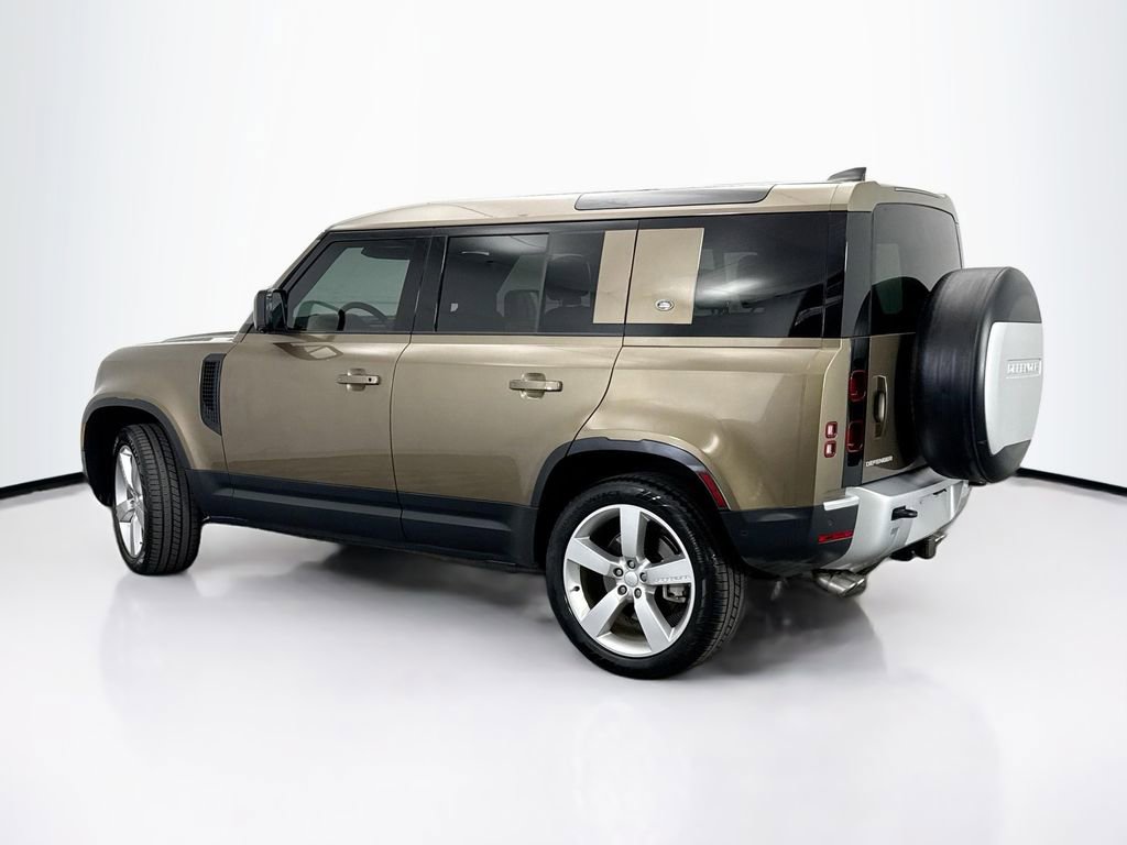 Certified 2024 Land Rover Defender 110 SE AWD/4WD image 7