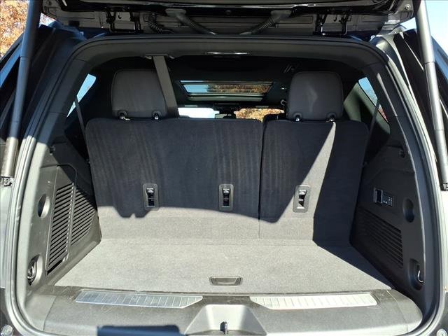 Used 2025 Chevrolet Tahoe Z71 w/ Comfort Package image 17