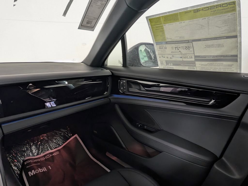 New 2026 Porsche Panamera 4 image 24