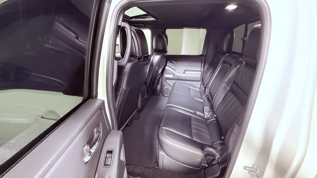Used 2023 Nissan Frontier PRO-4X w/ Pro-4X Premium Package AWD/4WD image 23