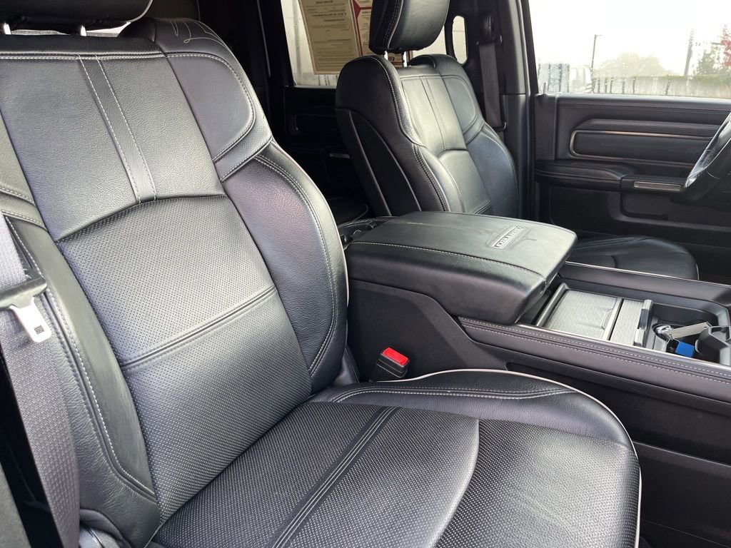 Used 2019 RAM 3500 Limited image 27