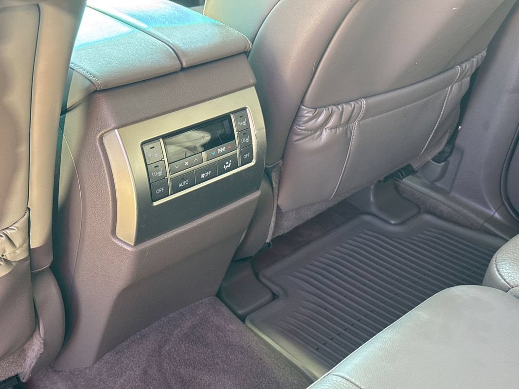 Used 2018 Lexus GX 460 Premium w/ Premium Package AWD/4WD image 28