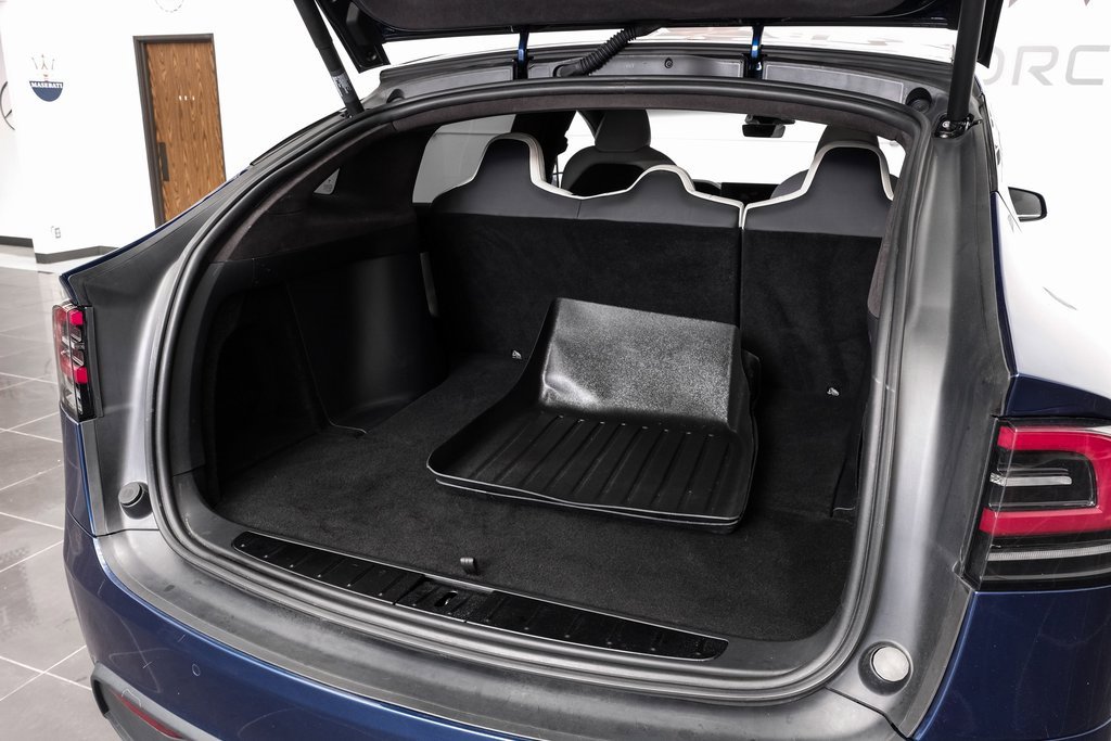 Used 2022 Tesla Model X image 61