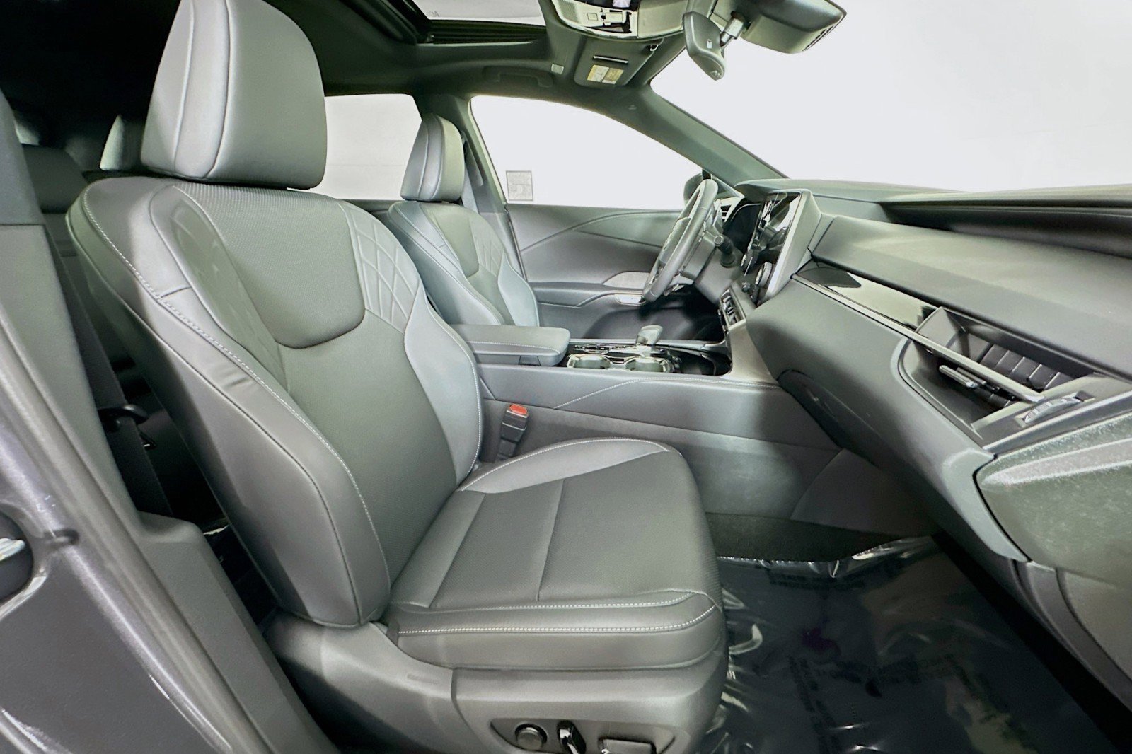 Used 2026 Lexus RX 350 FWD w/ Accessory Package (P1) image 8