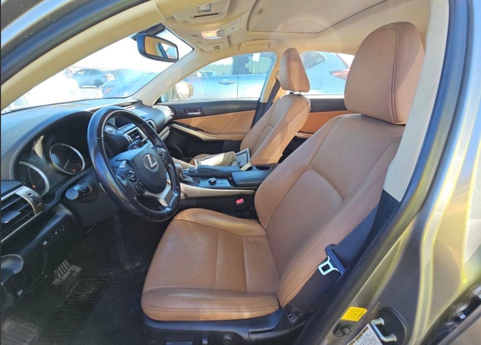 Used 2016 Lexus IS 300 AWD w/ Navigation System Package image 9