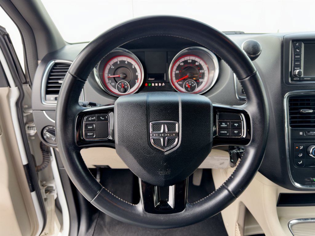 Used 2019 Dodge Grand Caravan SXT FWD image 10