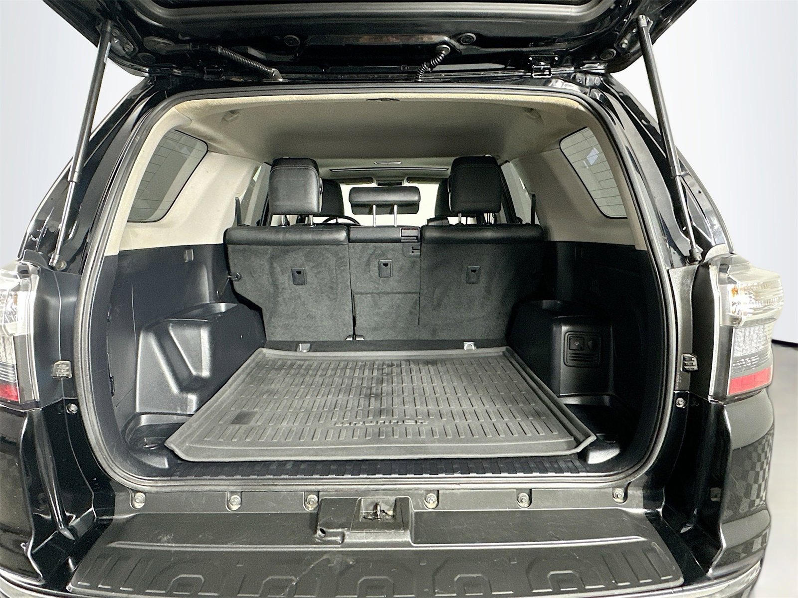 Used 2016 Toyota 4Runner Limited image 26