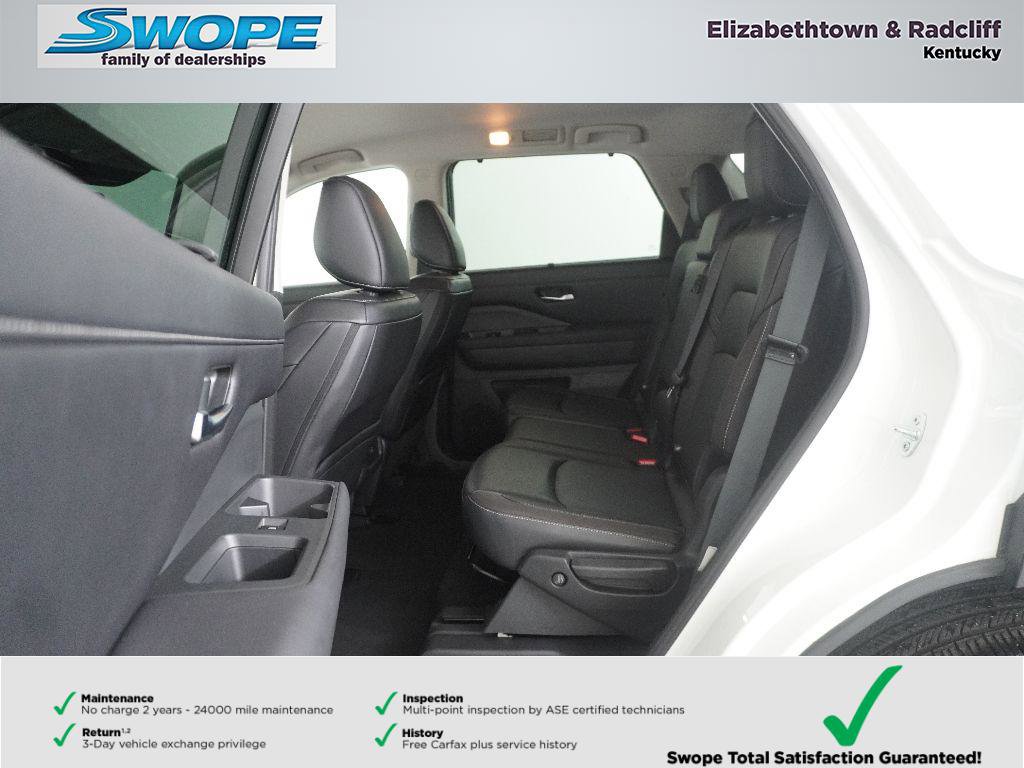 Certified 2024 Nissan Pathfinder SL image 13
