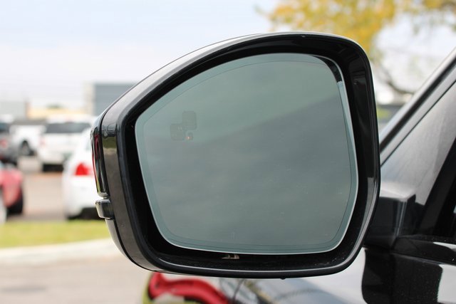 Used 2022 Jaguar F-PACE S image 8