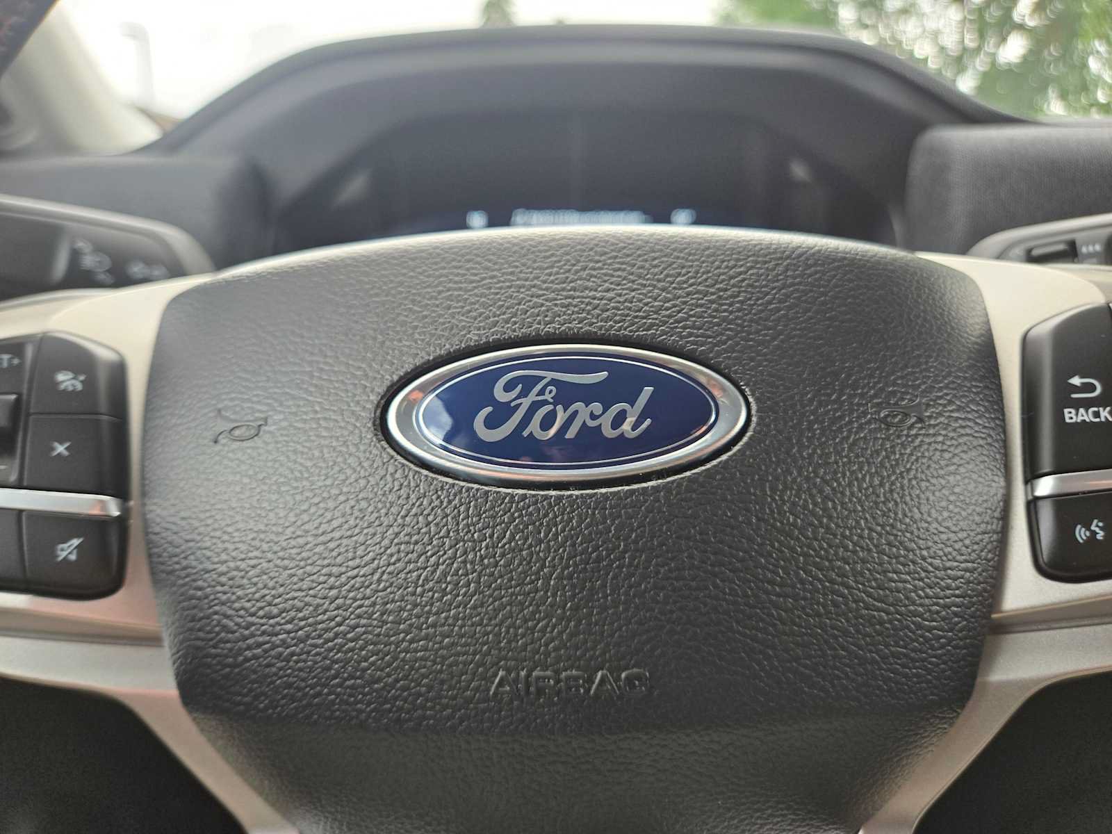 Used 2025 Ford Explorer Active w/ Active Comfort Package RWD image 25
