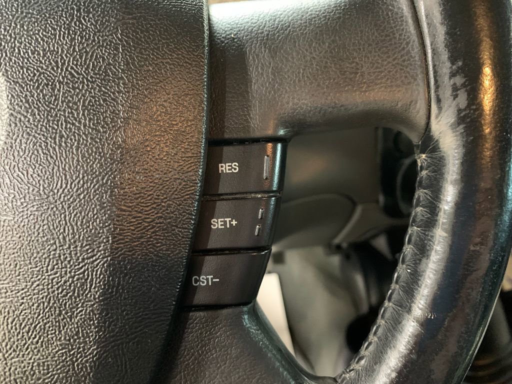 Used 2004 MAZDA B-Series Pickup SE w/ Convenience Pkg RWD image 9