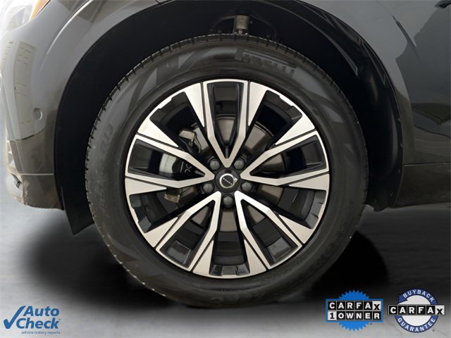 Used 2025 Volvo XC60 B5 Plus image 22