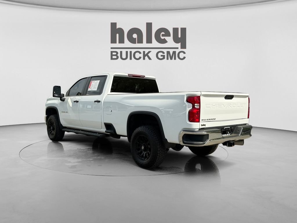 Used 2024 Chevrolet Silverado 3500 W/T AWD/4WD image 3