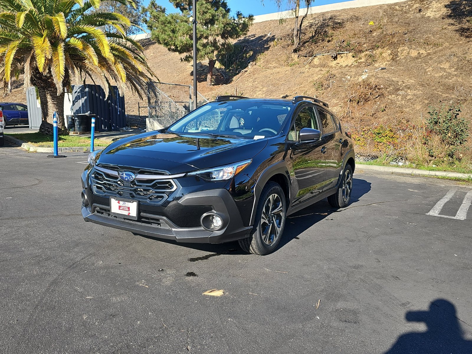 Used 2024 Subaru Crosstrek 2.0i Premium w/ Crosstrek Mirror Package AWD/4WD image 3